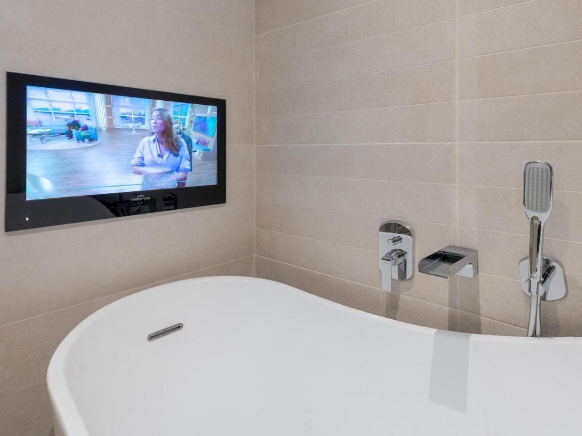Pass The Keys 1 Bed Albury Contemporary Apartment With Secure Parking Шрусбери Экстерьер фото